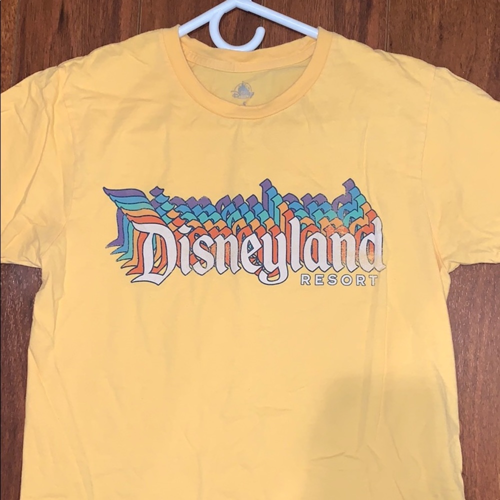 Disneyland t shirt